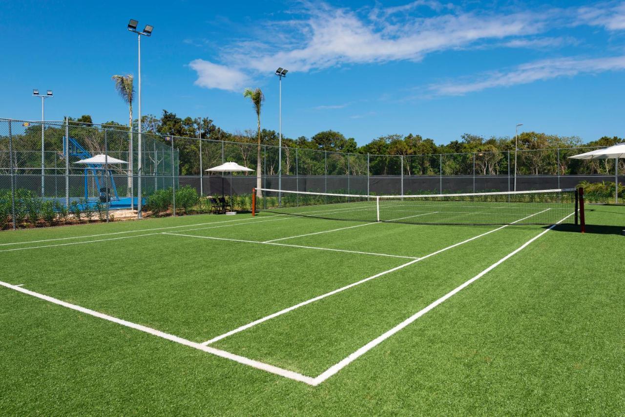 ホテル Ocean Eden Bay (Adults Only) Spring Rises エクステリア 写真 Tennis court at the Club