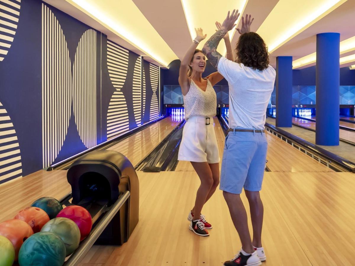 ホテル Ocean Eden Bay (Adults Only) Spring Rises エクステリア 写真 Bowling