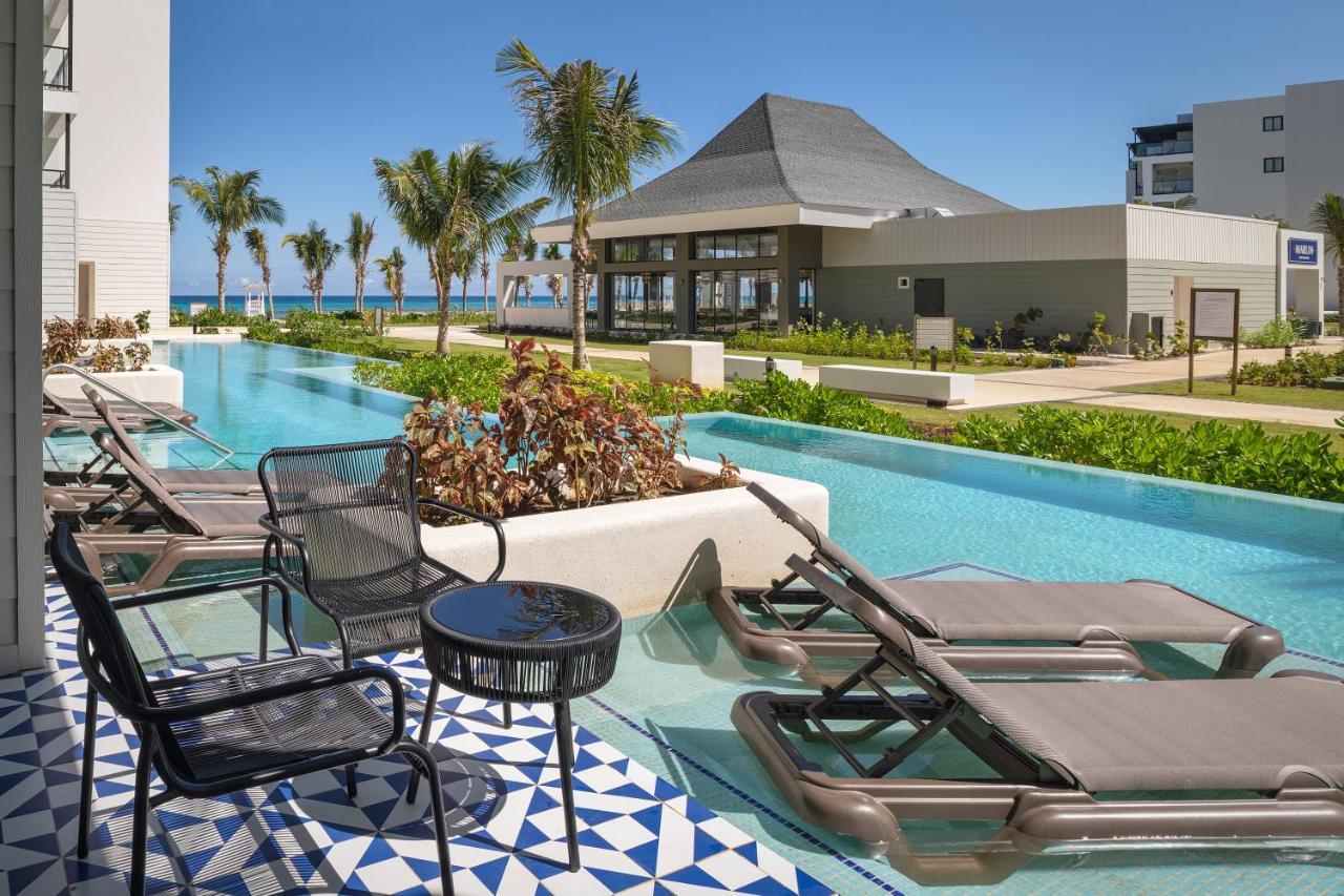 ホテル Ocean Eden Bay (Adults Only) Spring Rises エクステリア 写真 The pool at the Hard Rock Hotel in Cancun