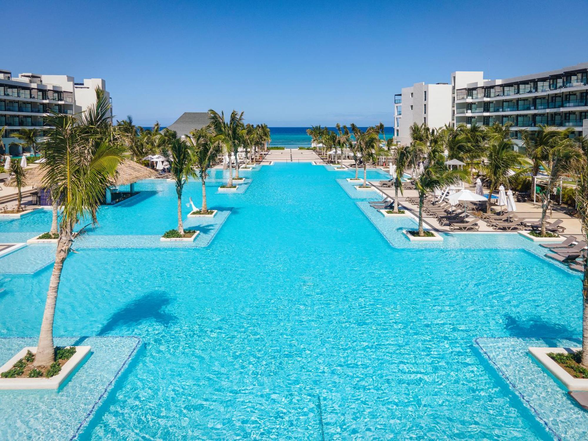 ホテル Ocean Eden Bay (Adults Only) Spring Rises エクステリア 写真 The Grand at Moon Palace