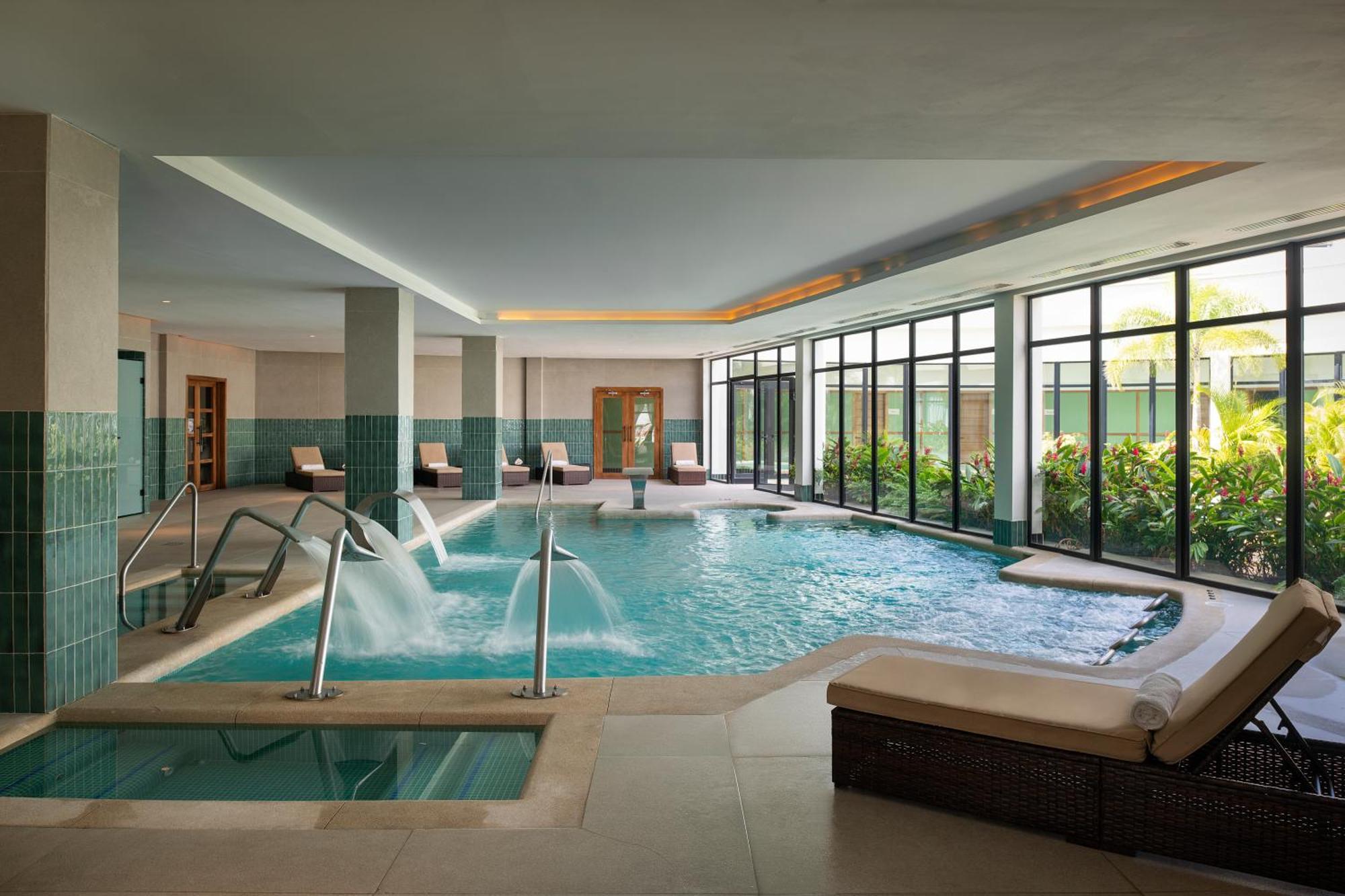 ホテル Ocean Eden Bay (Adults Only) Spring Rises エクステリア 写真 Spa at the Sheraton Maldives Resort & Spa